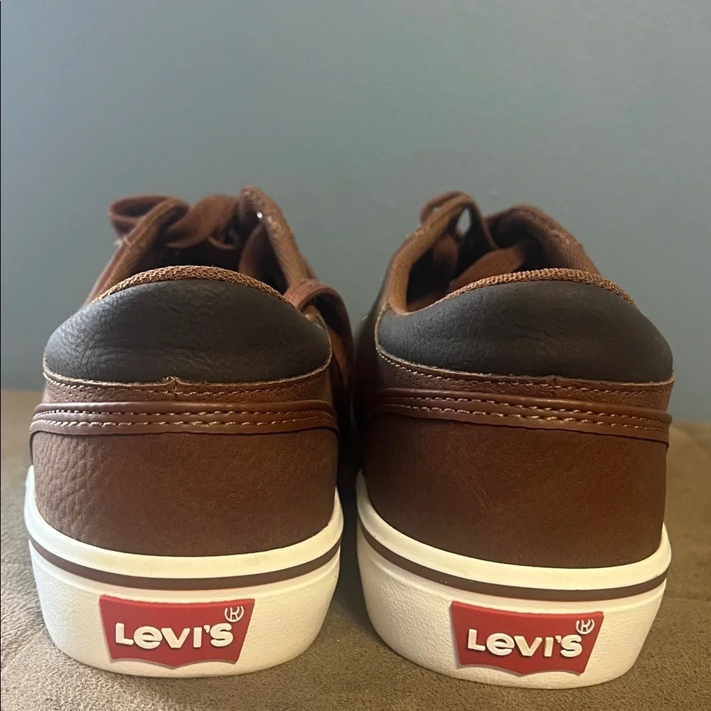 Levi's Shoes Ethan Perf WX UL NB low top sneakers brown and black size 7.5